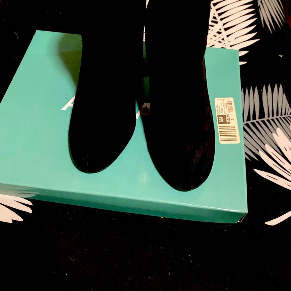 Elegant Black Women's Shoes